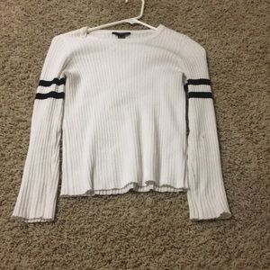 White/black shirt
